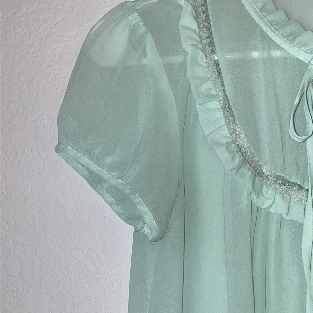 Forever 21 Light Green Ruffle Blouse - Picture 5 of 8